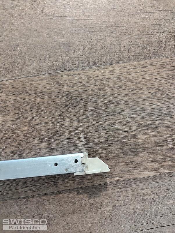 side of rivetless top fitting