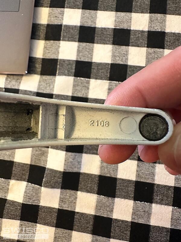 2108 white crank handle