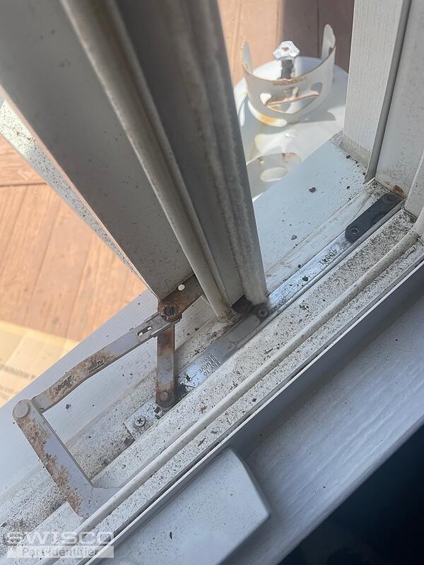 casement hinge