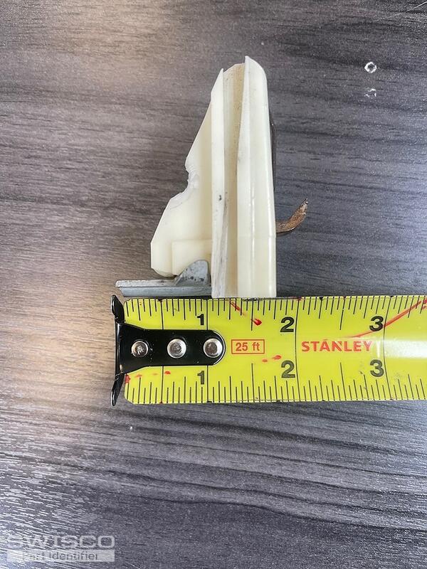 pivot shoe carrier assembly