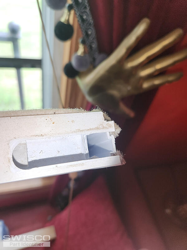 NORTH LIVING RM WINDOW REPAIR (4)