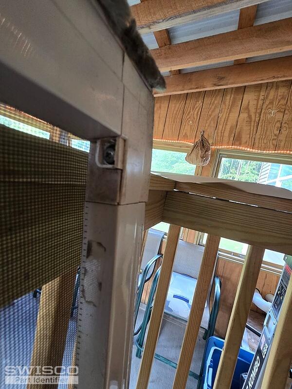 screen door corner