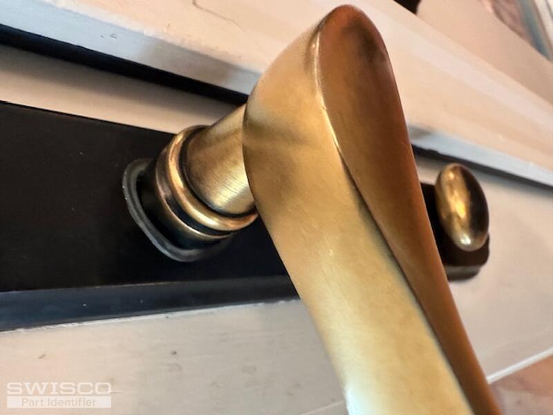 Interior left handle with broken washer