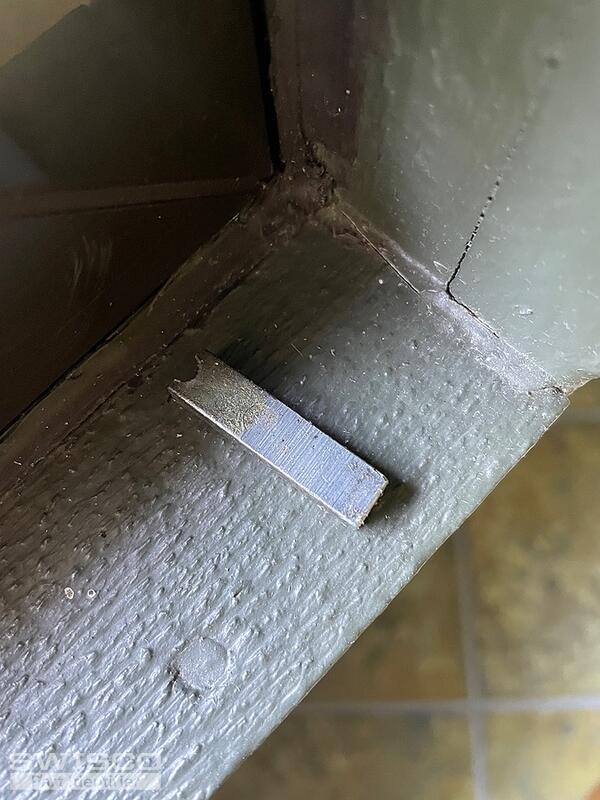 broken pivot bar