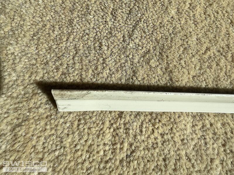 Window sealing sripping