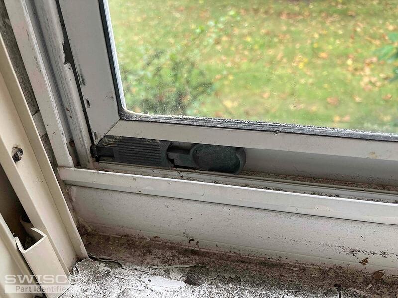 Larson Latch