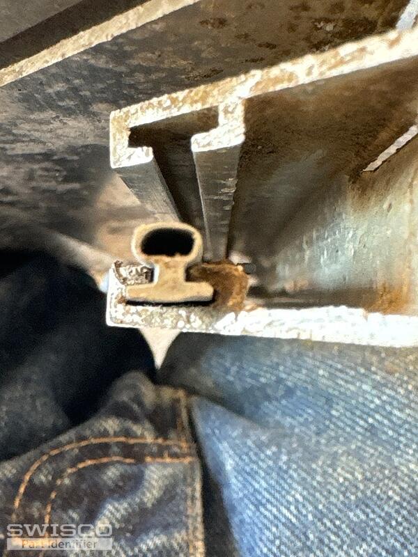 t slot bulb seal