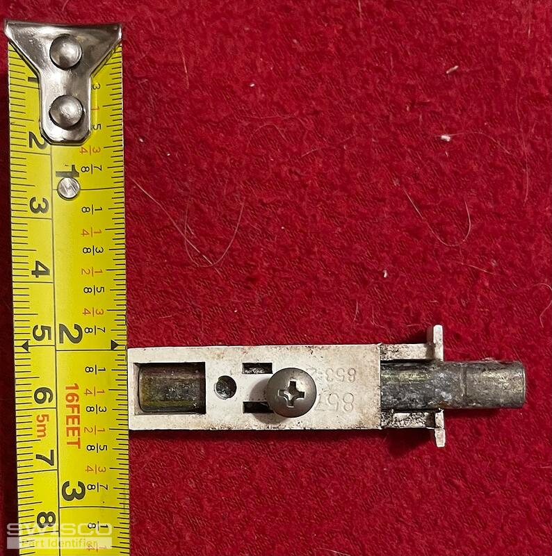 pivot bar and pivot housing