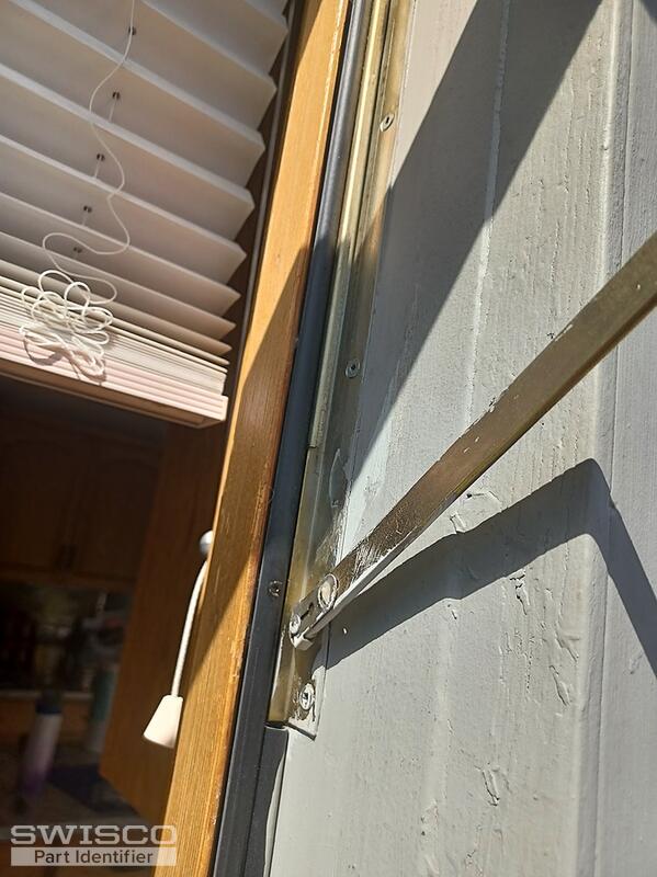 hinge arm