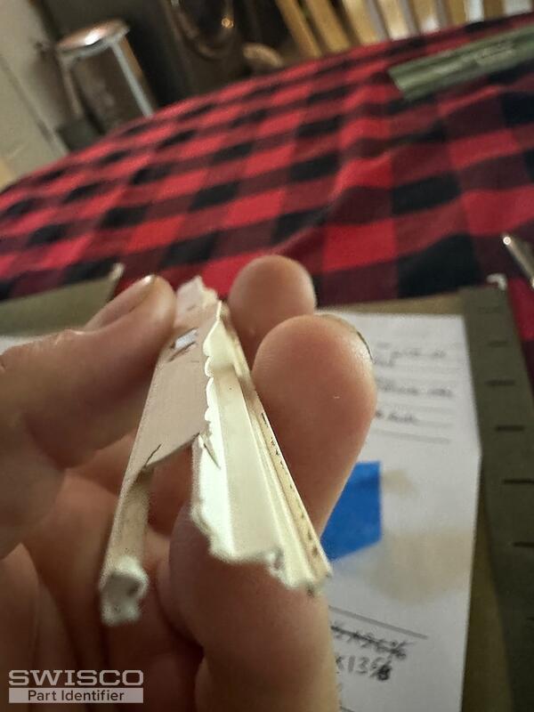 cracked glazing bead