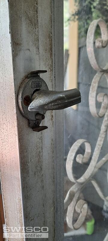 D Brown Handle 1