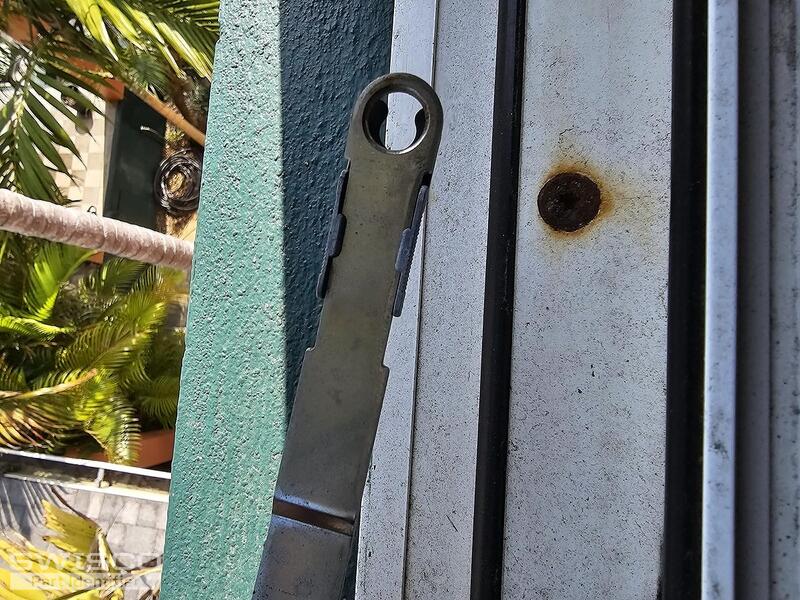 Hinges2