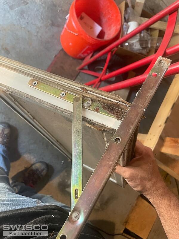 hinge arm