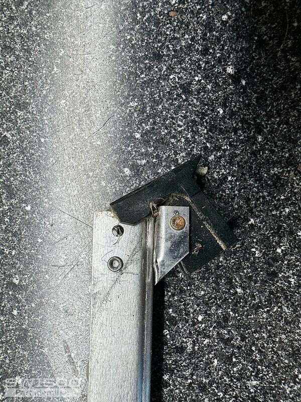 knife lock shoe