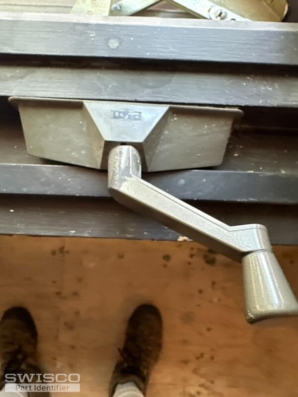 821 E Cooper Ave window hardware