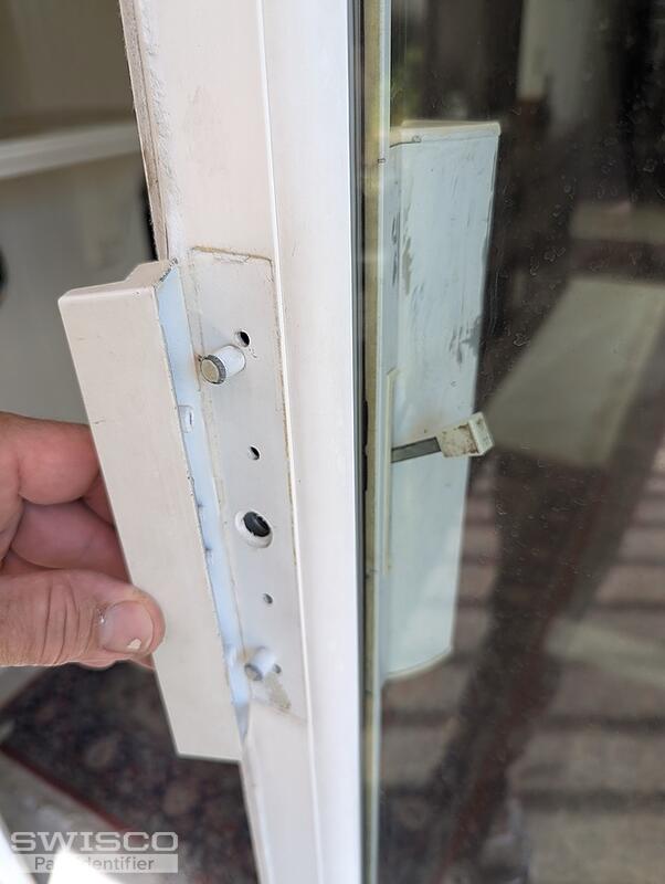 Sliding door handle