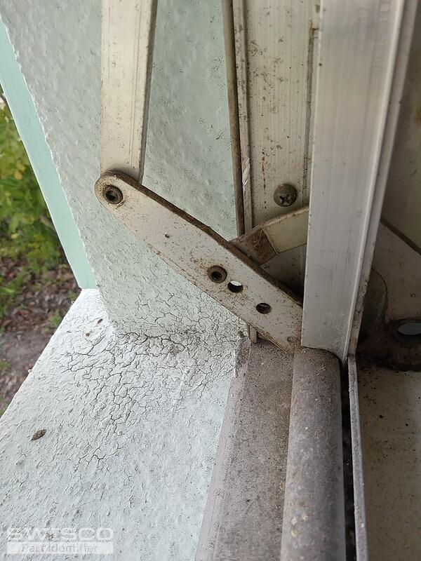 linkage arm