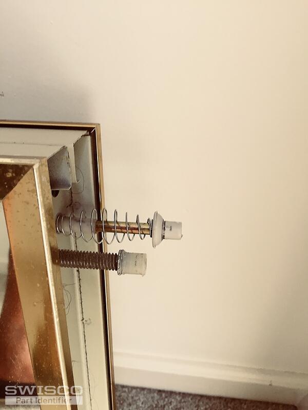 screw byfold door (1)