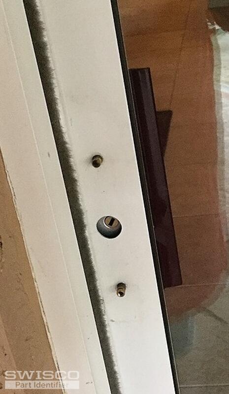 Elias_broken_door_mechanism