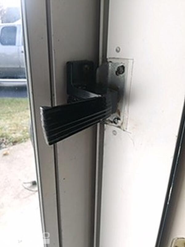 24 FC - Door Handle (3)