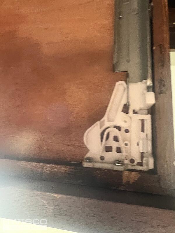 Under mount drawer slider clip