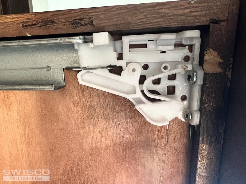Under mount drawer slider clip