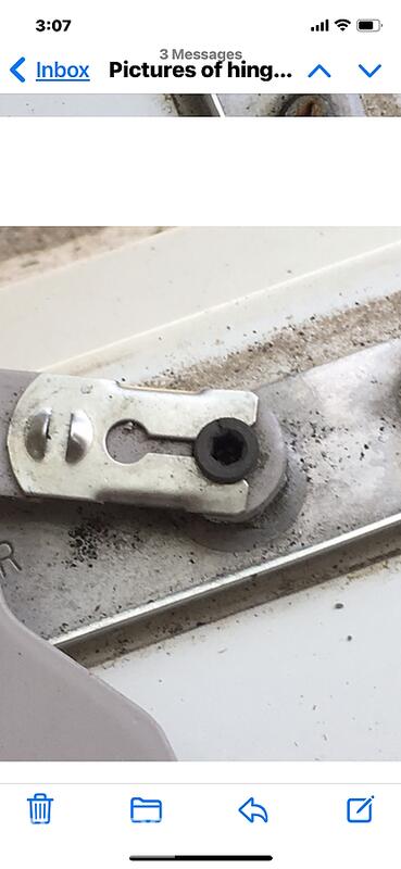 hinge clip