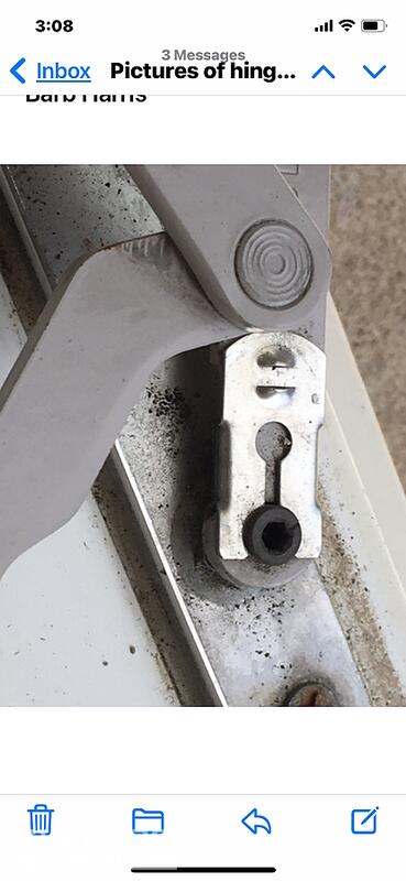 hinge clip