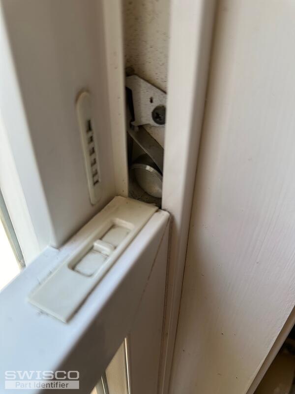window balance right -failed close-up plus latch