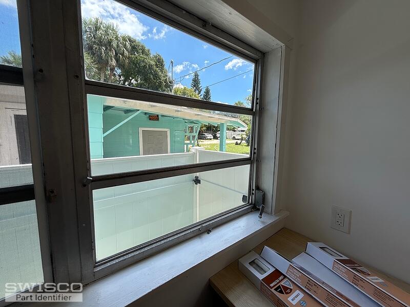 AWNING WINDOW