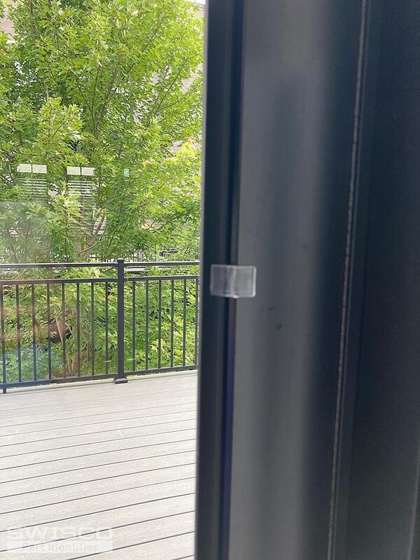 Storm door glass/screen clips