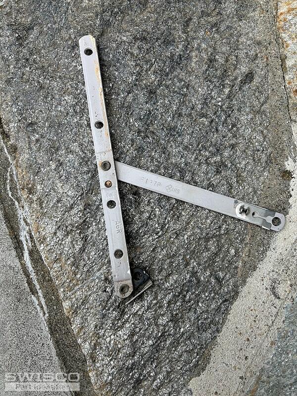 hinge arm