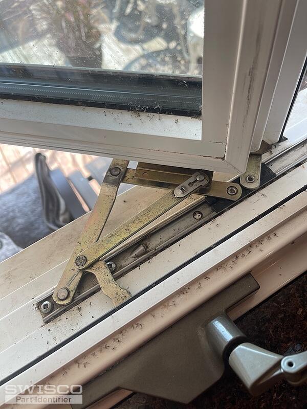 casement hinge