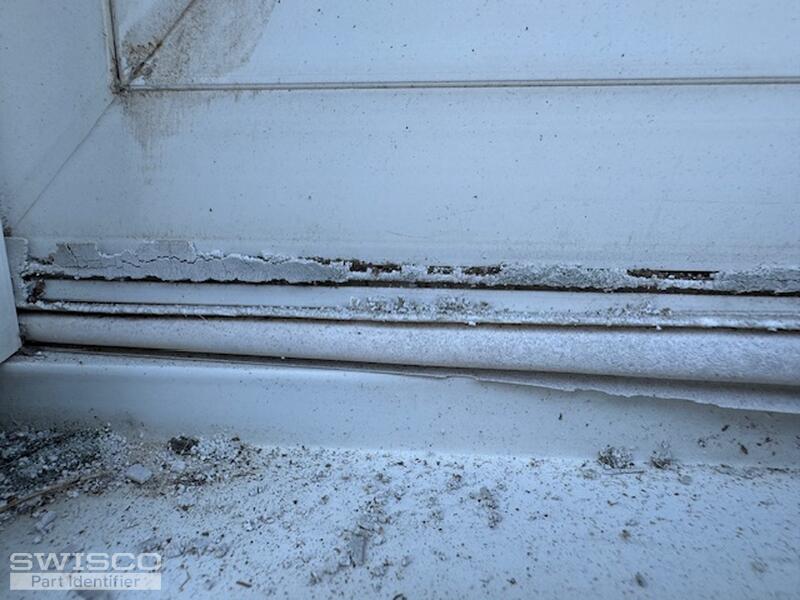 -SLOT FOAM FILLED BULB WEATHERSEAL