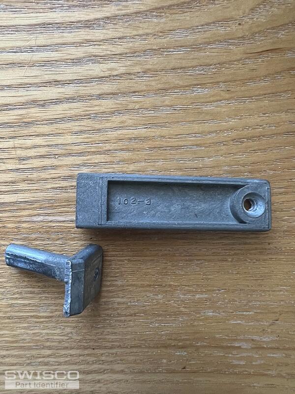 Pivot bar