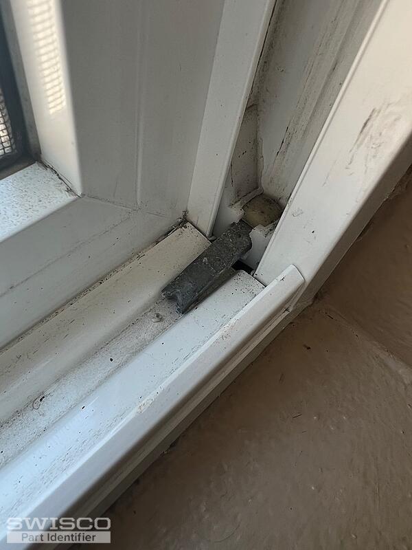 Broken Aluminum support rod for window Gonzales