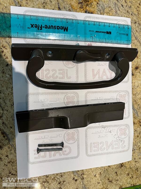 black handle set