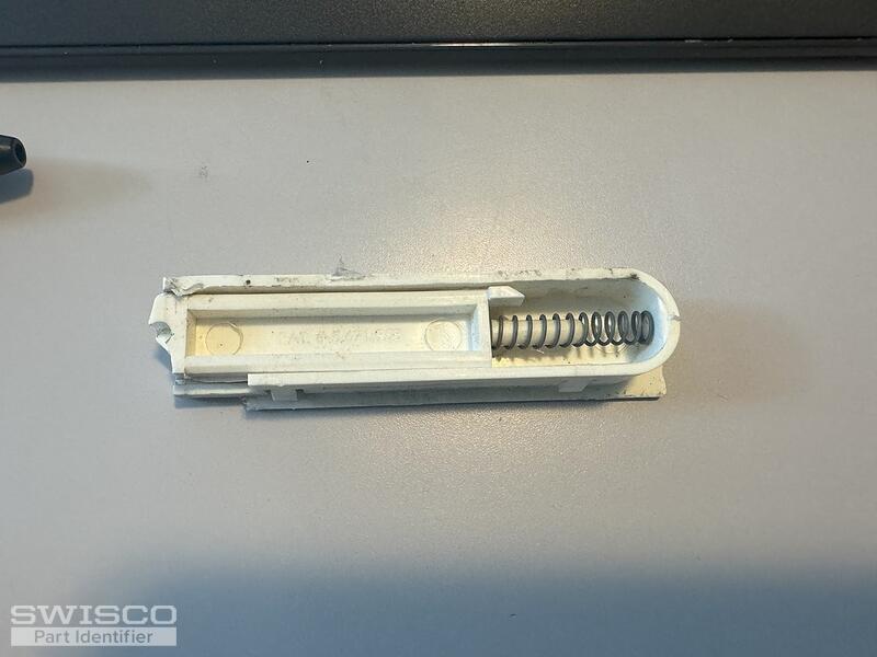 Slide latch
