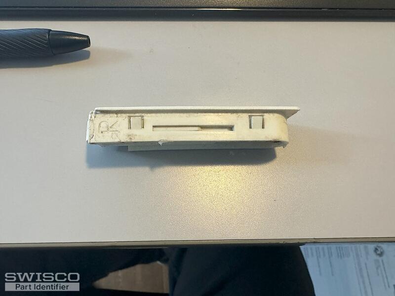 Slide latch