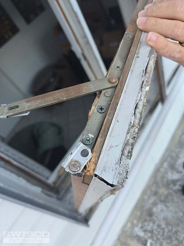 hinge arm