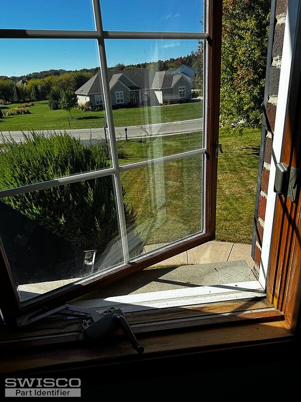 window opeing to left