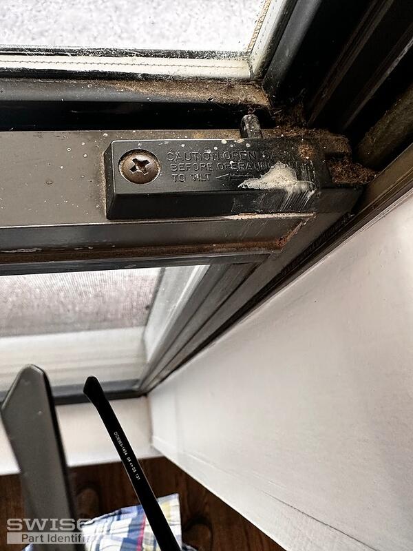 tilt latch