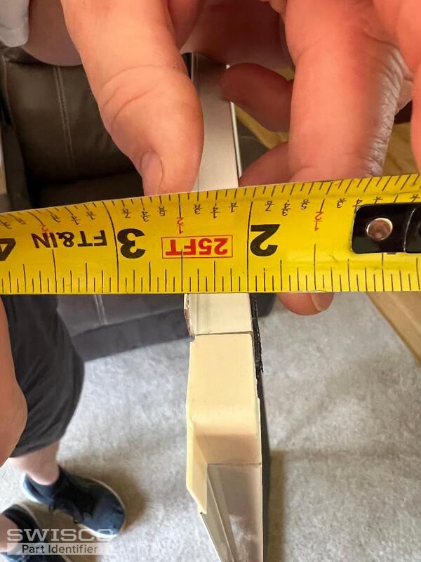 Screen Thickness at Corner