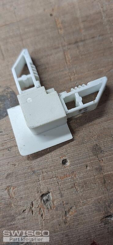 Screen frame plastic corner