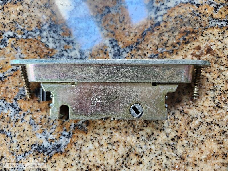 mortise lock side