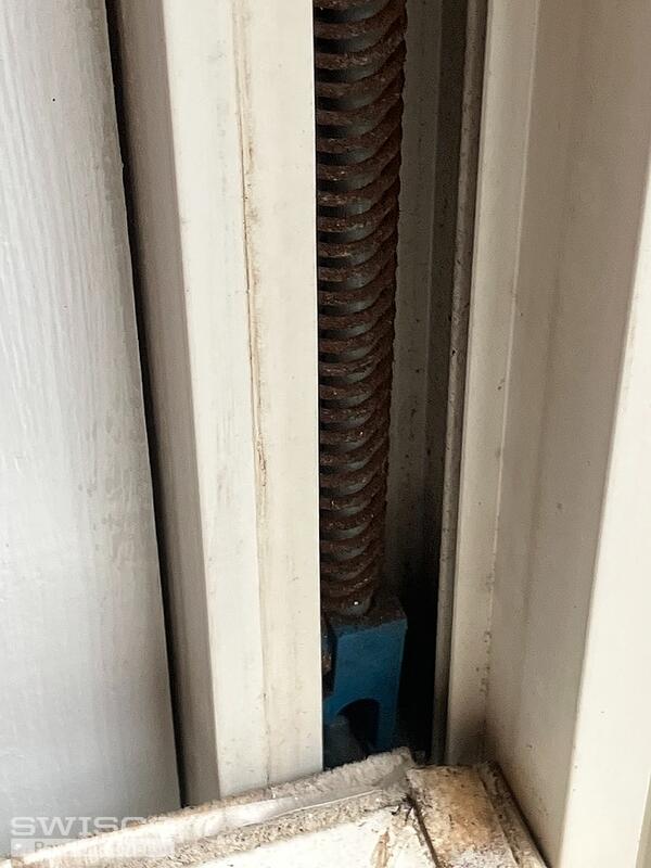 AE2