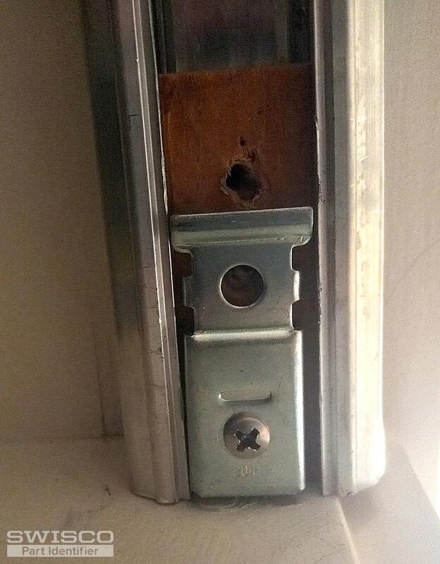 Incorrect Size Top Pivot Bracket