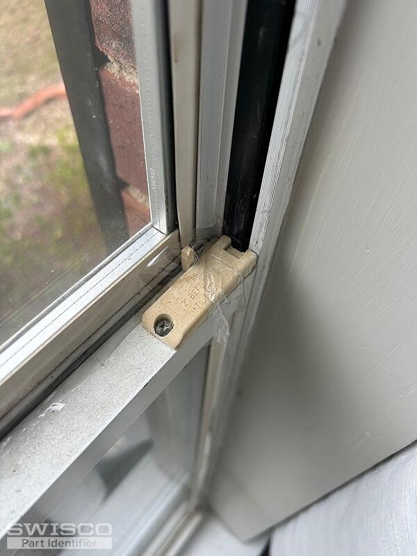 tilt latch