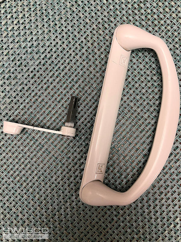 slider handle front