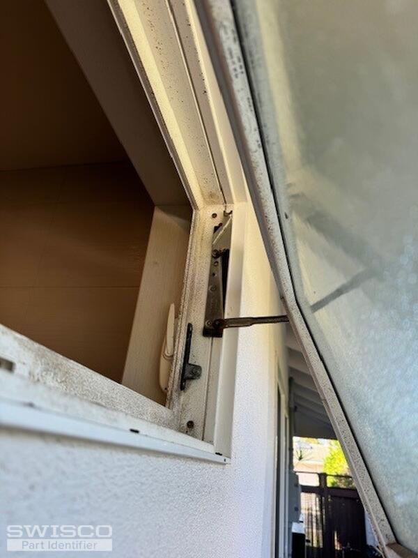 window hinge 2